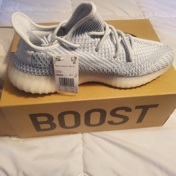 Yeezy Boost 350 V2